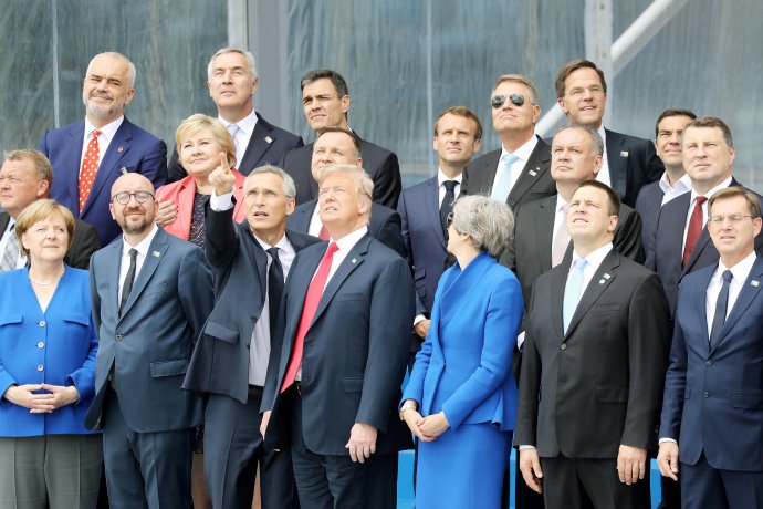 Lídri členských krajín pred oficiálnym otvorením samitu NATO v sídle NATO v Bruseli 11. júla 2018. Foto – TASR/AP