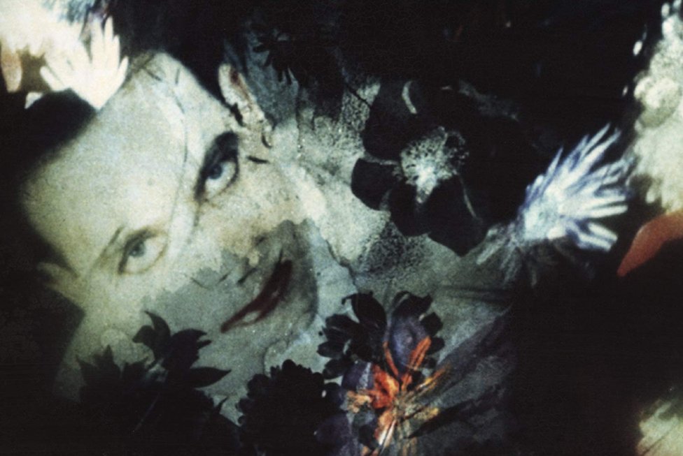Robert Smith na obale platne Disintegration skupiny The Cure. Foto - Fiction