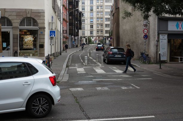 Štrasburg - ak tam chcete dostať bicykle, musíte prebudovať cesty a vziať priestor autám.
