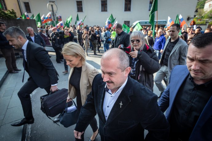 Marian Kotleba na Najvyššom súde, ktorý rozhodoval o rozpustení ĽSNS. Foto N - Tomáš Benedikovič