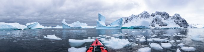 V Antarktíde a Grónsku je toľko ľadu, že ak by sa všetok roztopil, hladina svetového oceánu by stúpla o 65 metrov. Foto – Fotolia