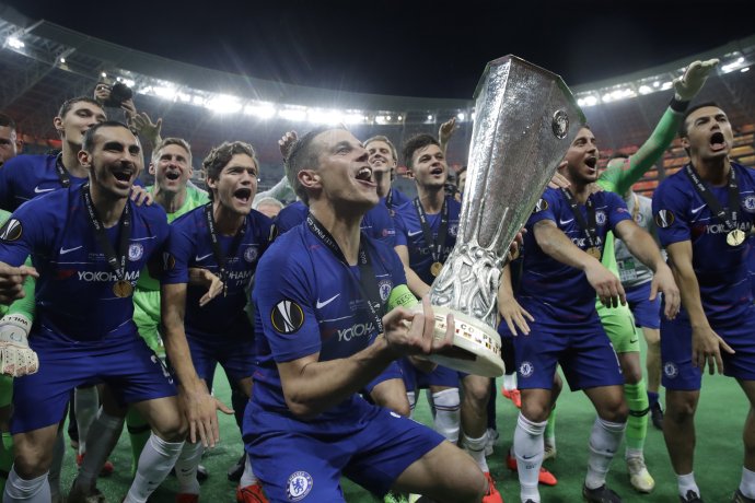 Chelsea s víťaznou trofejou. Foto - ap