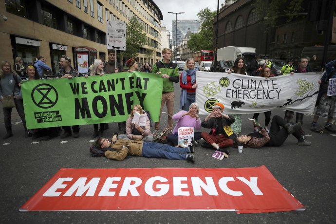 Hnutie Extinction Rebellion v Londýne. Foto - TASR/AP