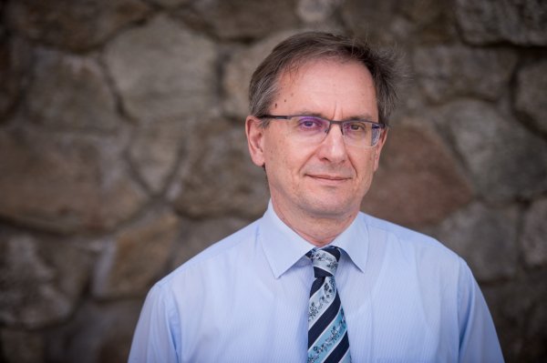 Ľudskoprávny odborník Petőcz: Dvojaké občianstvo nie je vnútornou záležitosťou Slovenska, väčšia empatia je však potrebná na oboch stranách