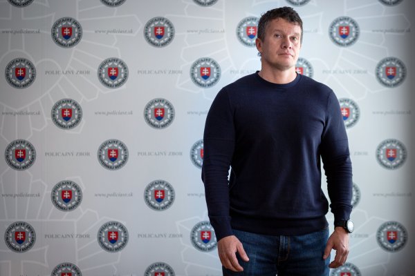 Inšpekcia obvinila bývalého šéfa NAKA Zuriana, je uňho domová prehliadka