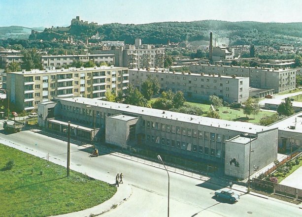 Pohľad na Zlatovskú ulicu v minulosti