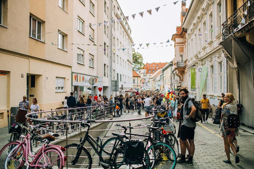 Panenská ulica v Bratislave počas Dobrého trhu v septembri 2018. Foto - Marek Jančúch