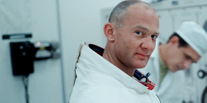 Astronaut Buzz Aldrin vystúpil ako druhý človek na Mesiac. Foto – prenosydokin.cz