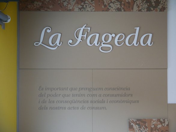 La Fageda je farma a fabrika na výrobu prémiových jogurtov, zmrzliny a marmelády v španielskom regióne La Garrotxa vo východných Pyrenejach. Pomáha aj ľuďom s psychickými chorobami a Downovým syndrómom. Foto - Kristina Böhmer