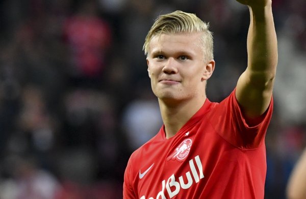 Otca zmrzačil Roy Keane, syn pri premiére v&nbsp;Lige majstrov strelil hetrik