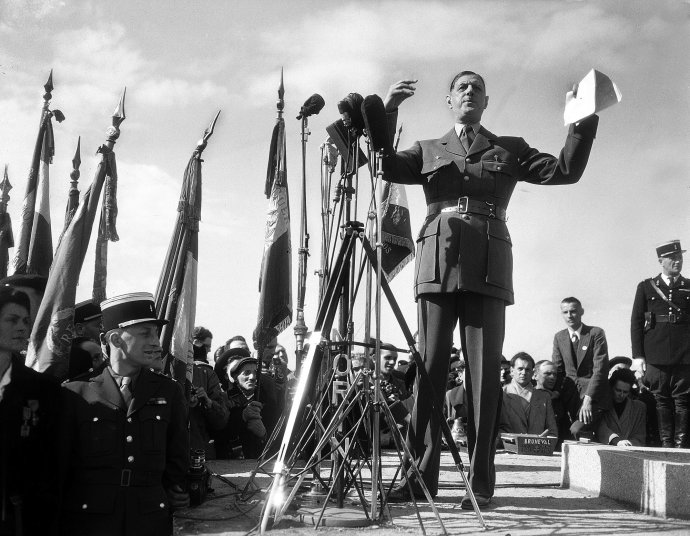 Charles de Gaulle počas vojny velil z Británie jednotkám Slobodných Francúzov. Foto: TASR/AP