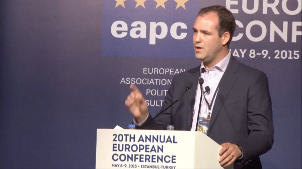 PS/Spolu ukončilo spoluprácu s&nbsp;agentúrou, ktorej šéfa spájajú v&nbsp;Čiernej Hore s&nbsp;neúspešným prevratom