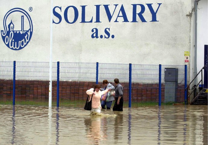 Solivary v roku 2004, keď ešte fungovali, zasiahli povodne. Ilustračné foto - TASR
