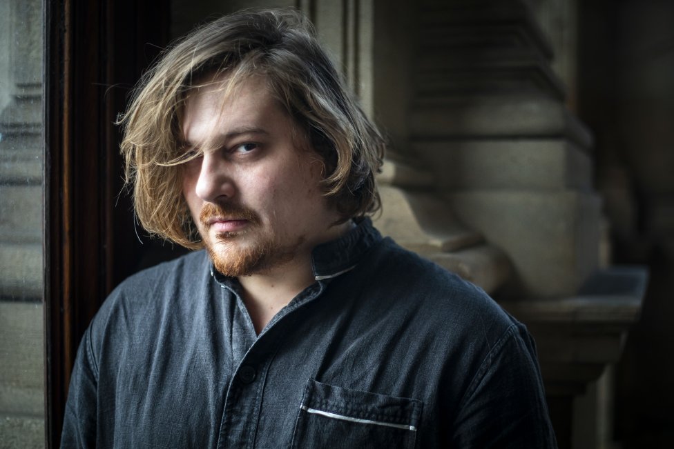 Módny dizajnér Boris Hanečka. Foto - Gabriel Kuchta / Deník N