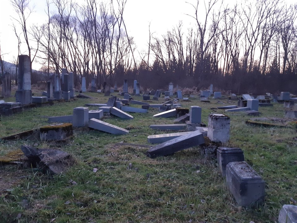 Foto - Židovský cintorín Námestovo