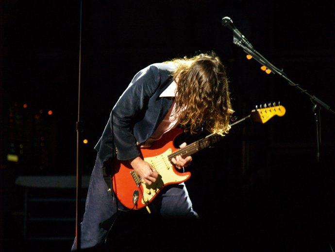 John Frusciante v akcii. Foto - Chad Carson