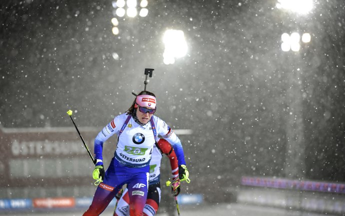 Paulína Fialková počas zmiešanej štafety. Foto - TASR/AP