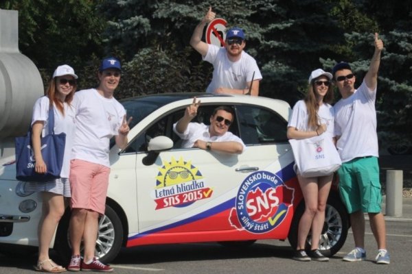 SNS prestala chodiť medzi ľudí, Danko sa spolieha na médiá a&nbsp;bilbordy