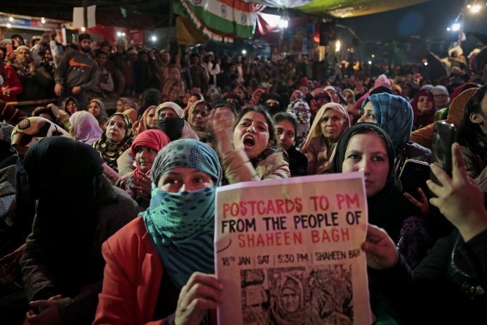Indické ženy 18. januára 2020 počas protestu v Naí Dillí. Foto - AP