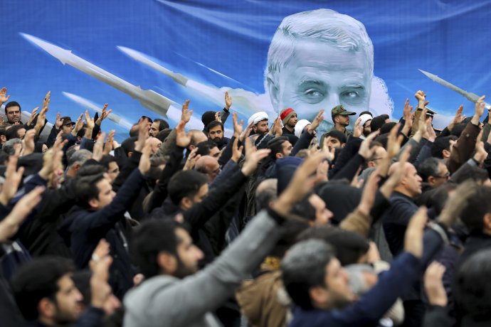 Irán sľuboval za smrť generála Solejmáního tvrdú pomstu. Foto - AP
