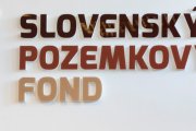 Ekonomický newsfilter: Štát berie ľuďom majetky na základe dekrétov spred 80 rokov
