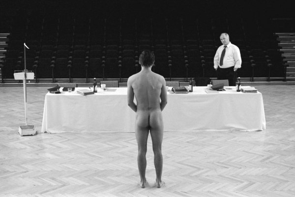 Viera za čias ŠtB. Slovenský film Služobníci mal slávnostnú premiéru na festivale Berlinale