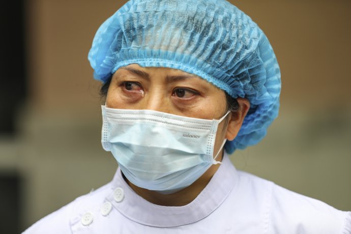 Zdravotná sestra z nemocnice vo Wu-chane. Ilustračné foto – TASR/AP