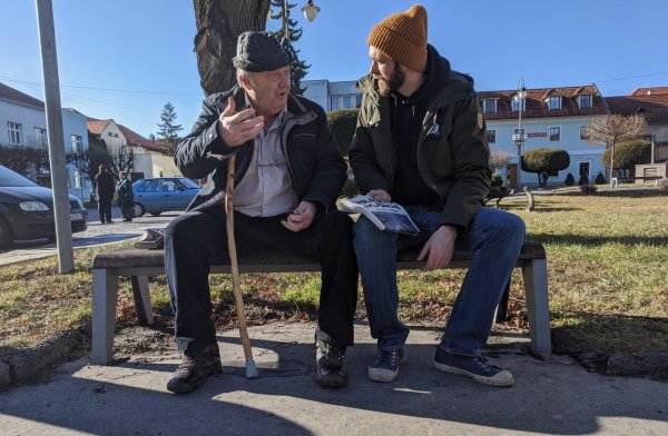 Za slušné Slovensko brázdi krajinu a&nbsp;motivuje ľudí voliť: Ľudia sú sklamaní, nevedia, komu veriť