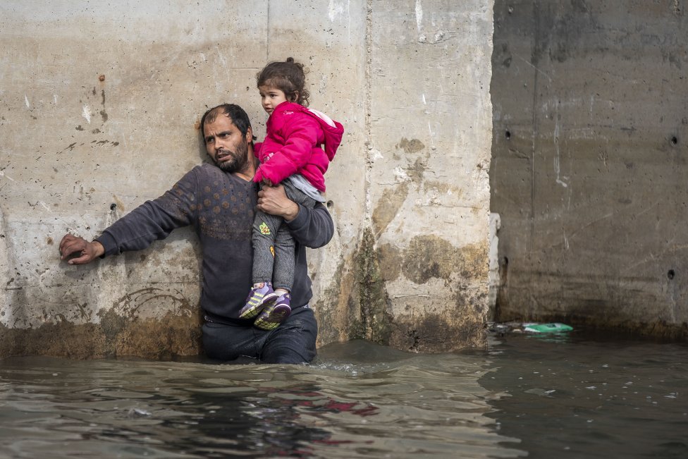 Rieka Tundža je len jednou z prekážok, ktoré musia utečenci prekonať na ceste z Turecka do Grécka. Foto – Deník N/Gabriel Kuchta