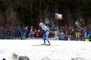 Biatlon v období koronavírusu: diváci s rúškami v lese, rozhovory s rybárskym podberákom