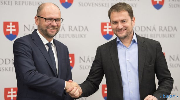 Úsmevy zo svadobných fotiek sú po dnešku minulosťou / Zdroj: pravda.sk