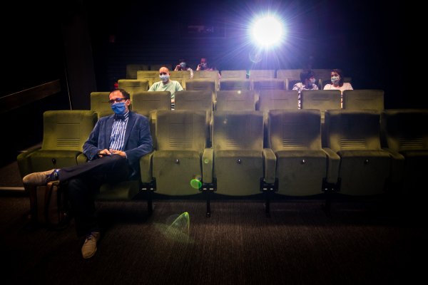 Psychologička a&nbsp;sociológ: Pre koronavírus žijeme nový normál, musíme si naň zvyknúť