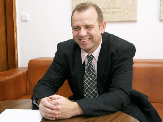 Juraj Kopáček je vedeckým riaditeľom Virologického ústavu Biomedicínskeho centra SAV. Zdroj – SAV