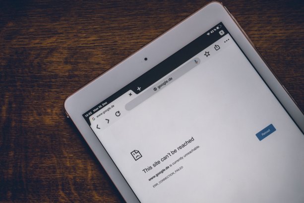 Ministerstvo školstva nezdôvodnilo, prečo odmietlo ponuku mobilných operátorov zabezpečiť dištančné vzdelávanie pre deti z chudobných rodín | Foto - unsplash.com
