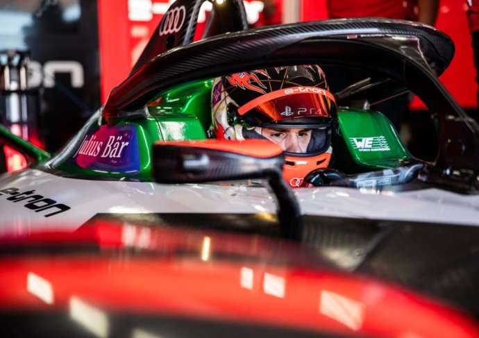 Foto - Audi Communications Motorsport/Michael Kunkel