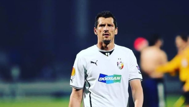 V drese Viktorie Plzeň.