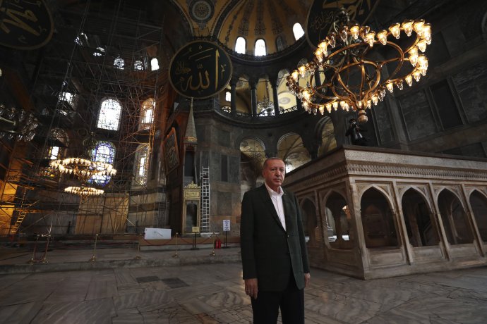 Erdoğan v Hagii Sofii. Foto - TASR/AP