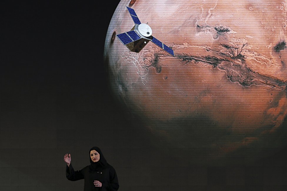 Sarah Amiri je zástupkyňou projektového manažéra misie Spojených arabských emirátov na Mars (EMM, Emirates Mars Mission), projekt vedie po vedeckej stránke. Foto – AP