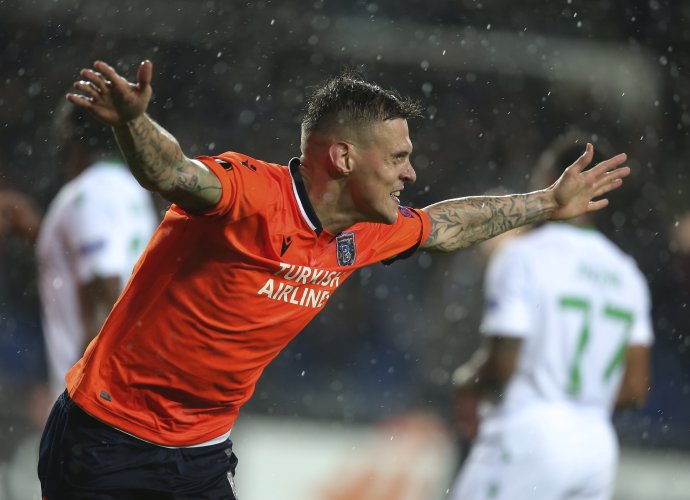 Škrtel v drese Başakşehiru. Foto - TASR/AP