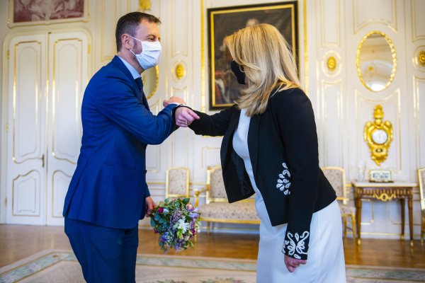 Heger u Čaputovej. Foto - tasr