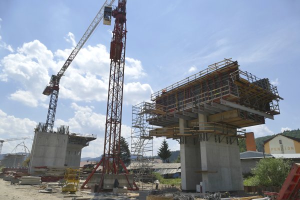 Ekonomický newsfilter: Kysucká diaľnica je naozaj zrelá na výstavbu