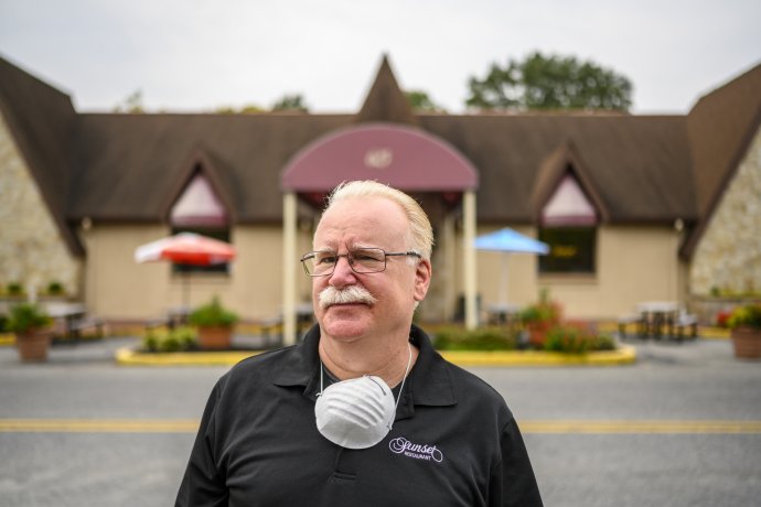 Mike Fratantuono, manažér reštaurácie Sunset v americkom Baltimore. Foto – Washington Post/Matt Roth