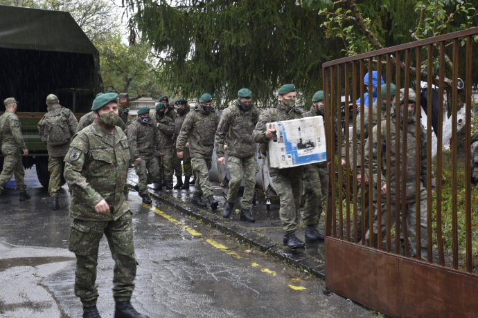 Nasadenie armády pri riešení epidémie na Orave. Foto – TASR