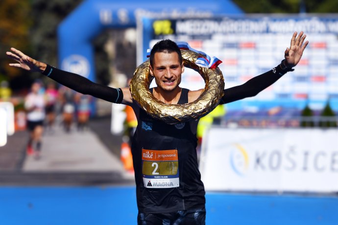 Marek Hladík pri víťazstve na košickom maratóne. Foto – TASR