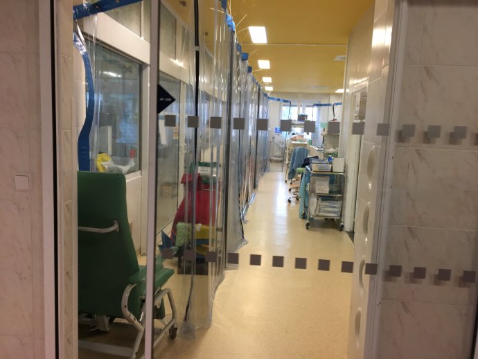Na konci chodby je umierajúci otec pána V. Foto - Ľubomír Smatana