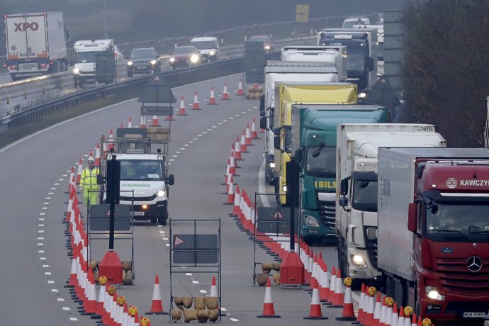 Systém cezhraničných kontrol v Anglicku sa pripravuje na 1. január bez dohody. Foto - tasr/ap
