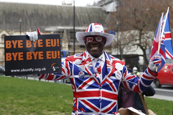Británia odišla z EÚ aj v snahe utlmiť migráciu. Ilustračné foto - TASR/AP