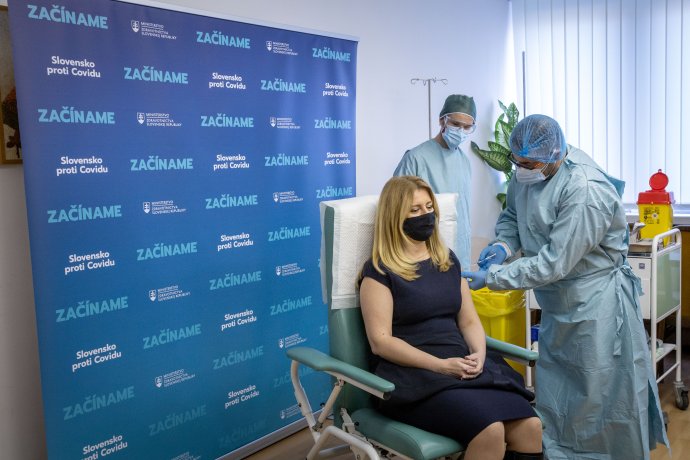 Očkovanie prezidentky Zuzany Čaputovej na konci roka 2020. Foto N - Tomáš Benedikovič