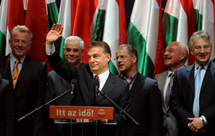 Maďarský premiér Viktor Orbán po volebnom víťazstve v roku 2010. Foto - TASR