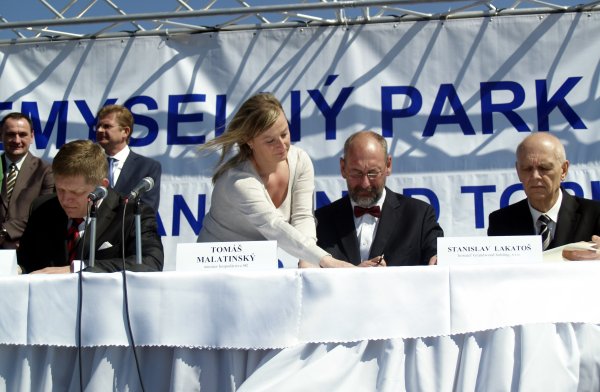 Priemyselný park vo Vranove otvorili v roku 2013, prvý veľký investor však prichádza až teraz. Foto - TASR
